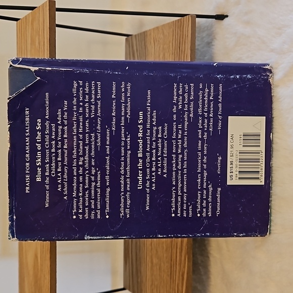 Shark Bait by Graham Salisbury  Delacorte Press Kids Toys Book - Picture 5 of 11